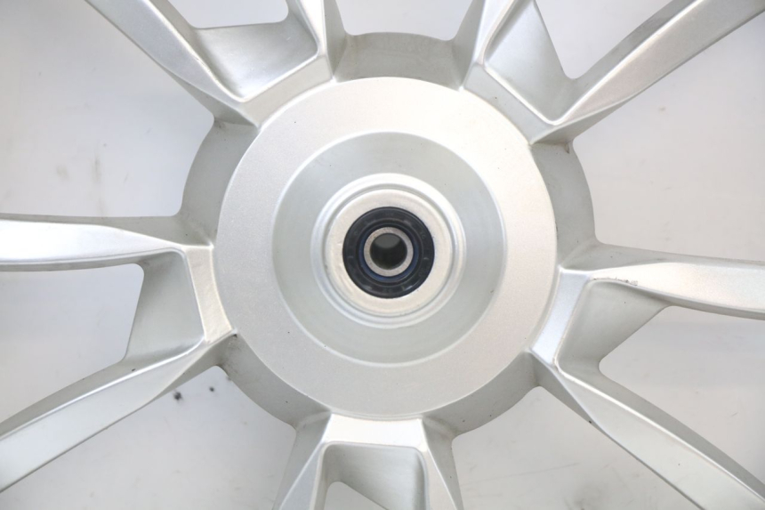 photo de LLANTA DELANTERA  PEUGEOT BELVILLE 125 (2017 - 2021) - Primer plano técnico