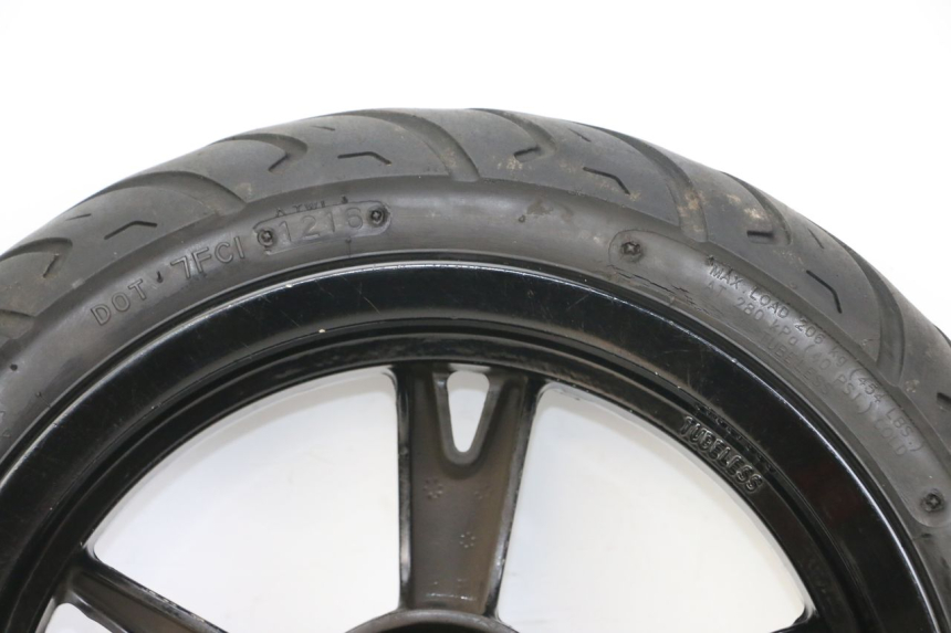 photo de LLANTA DELANTERA PEUGEOT KISBEE 2T 50 (2010 - 2017) - Zoom sobre los componentes