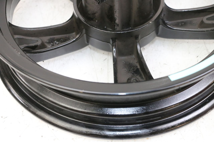 photo de LLANTA DELANTERA  PEUGEOT STREETZONE 4T 50 (2018 - 2023) - Características distintivas