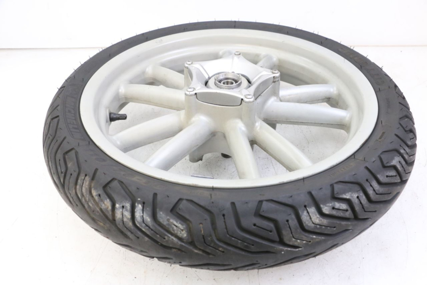 photo de LLANTA DELANTERA  PIAGGIO BEVERLY 125 (1998 - 2005) - Detalles de los puntos de fijación