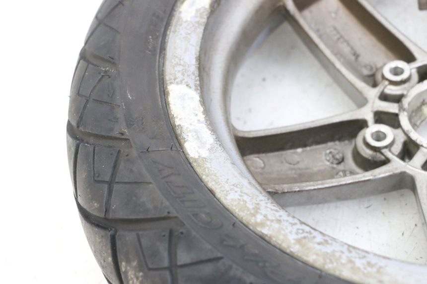 photo de LLANTA DELANTERA PIAGGIO VESPA LX 2T 50 (2005 - 2013) - Primer plano técnico