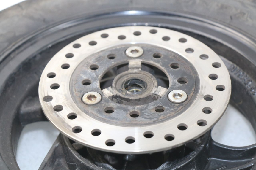 photo de LLANTA DELANTERA  KEEWAY PIXEL 50 (2008 - 2011) - Primer plano técnico