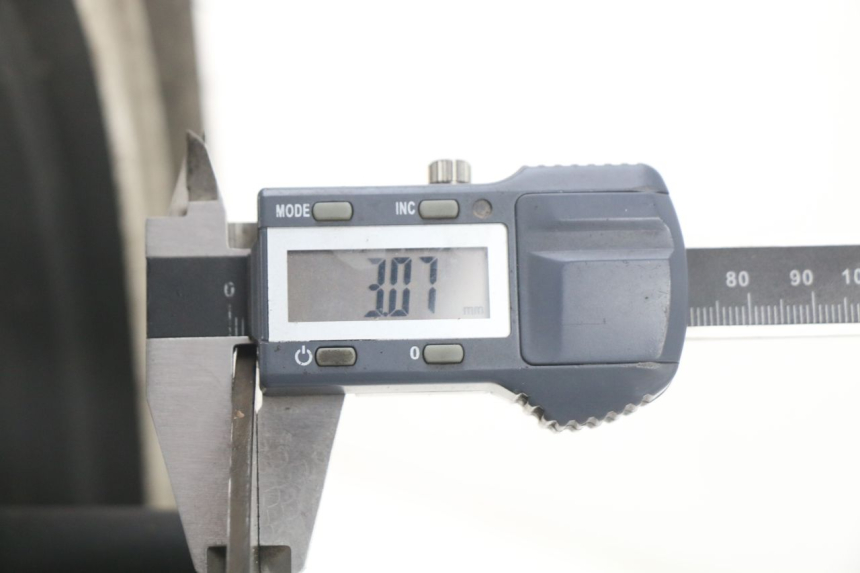 photo de LLANTA DELANTERA  RED ELECTRIC RED E PRO 1 (2017 - 2019) - Recambio usado revisado