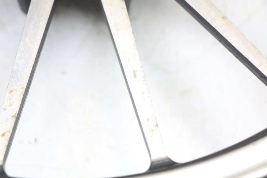 photo de LLANTA DELANTERA  REGAL RAPTOR RAXTER 2 125 (2007 - 2015) - Características distintivas