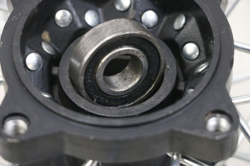 photo de LLANTA DELANTERA  APOLLO RFZ 140 - Detalle de la pieza