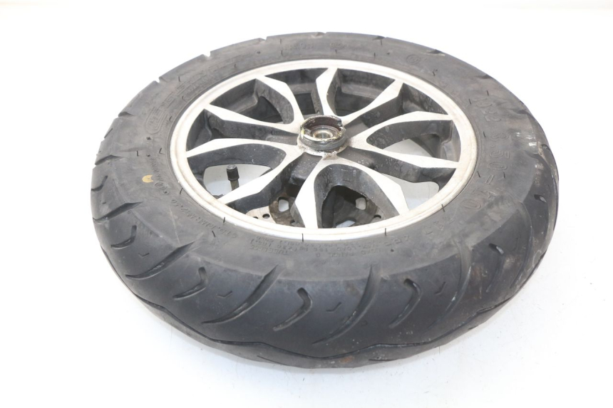 photo de LLANTA DELANTERA  TURBHO RP 50 (2018 - 2022) - Primer plano técnico