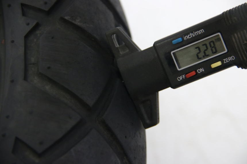 photo de LLANTA DELANTERA HYOSUNG RT KARION 125 (2003 - 2007) - Otra vista del artículo