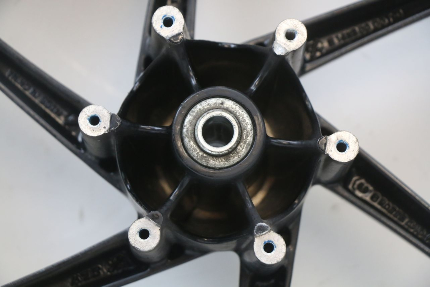 photo de LLANTA DELANTERA GILERA RUNNER SP 50 (2009 - 2017) - Estado de la superficie y material