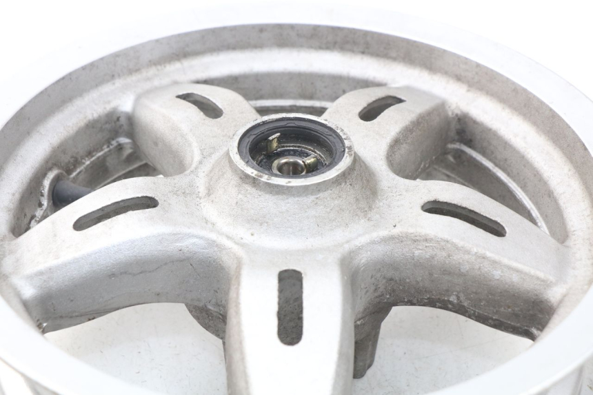 photo de LLANTA DELANTERA  DAELIM S2 FI 125 (2008 - 2017) - Detalle de la pieza