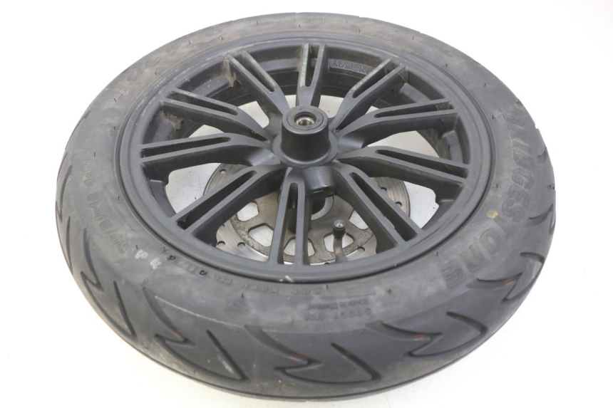 photo de LLANTA DELANTERA LVNENG S5 1 (2019 - 2023) - Primer plano técnico