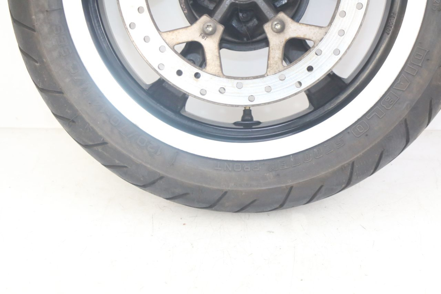 photo de LLANTA DELANTERA PEUGEOT SATELIS 125 (2010 - 2012) - Zoom sobre los componentes