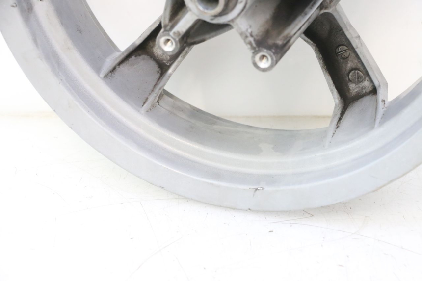 photo de RUEDA DELANTERA PEUGEOT SATELIS 125 (2006 - 2009) - Estado de la superficie y material