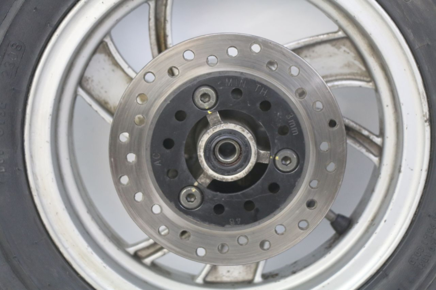 photo de LLANTA DELANTERA KYMCO SENTO 100 (2008 - 2013) - Zoom sobre los componentes