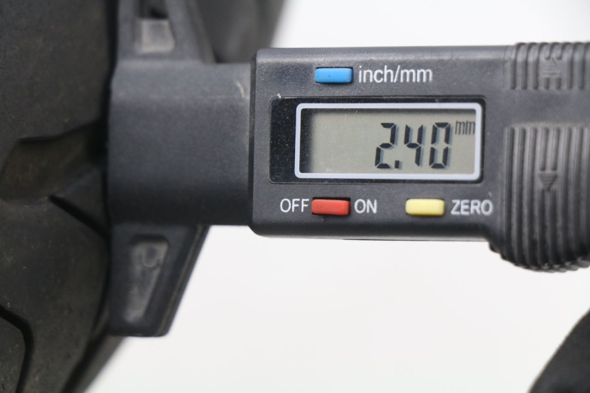 photo de LLANTA DELANTERA  TRIUMPH SPEED TRIPLE 1050 (2005 - 2007) - Detalle de la pieza