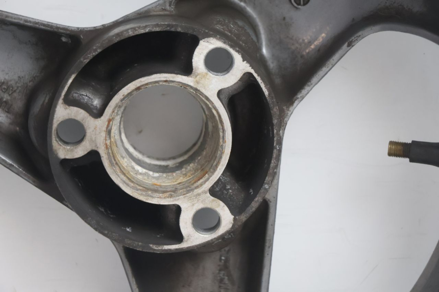 photo de LLANTA DELANTERA PEUGEOT SPEEDFIGHT LC 50 (1996 - 2002) - Recambio usado revisado