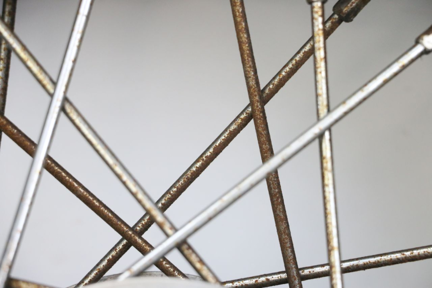 photo de LLANTA DELANTERA  HARLEY DAVIDSON SPORTSTER XL CUSTOM 1200 (2003 - 2004) - Características distintivas