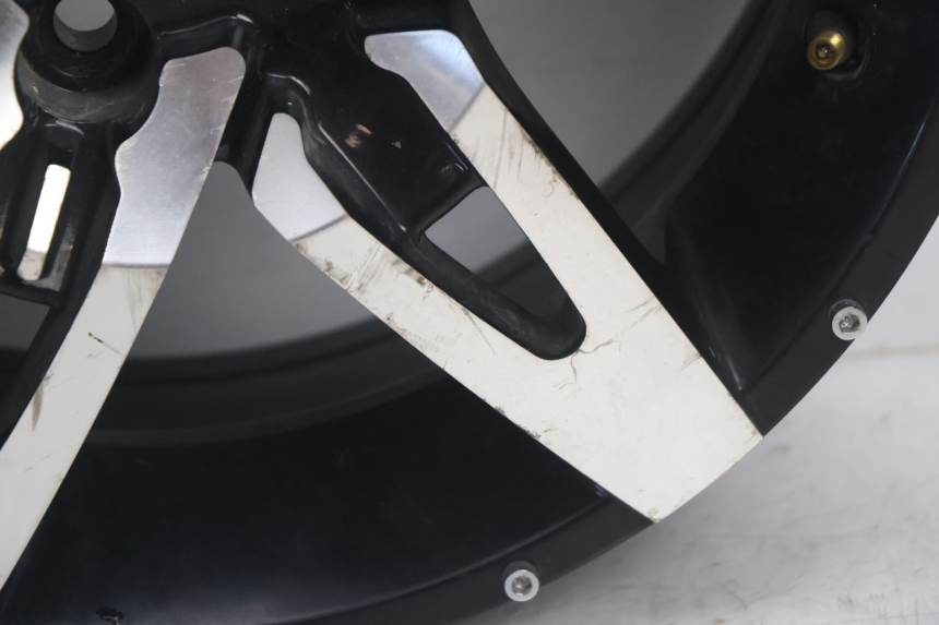 photo de LLANTA DELANTERA  CAN-AM SPYDER RS 1000 (2008 - 2012) - Detalles de los puntos de fijación