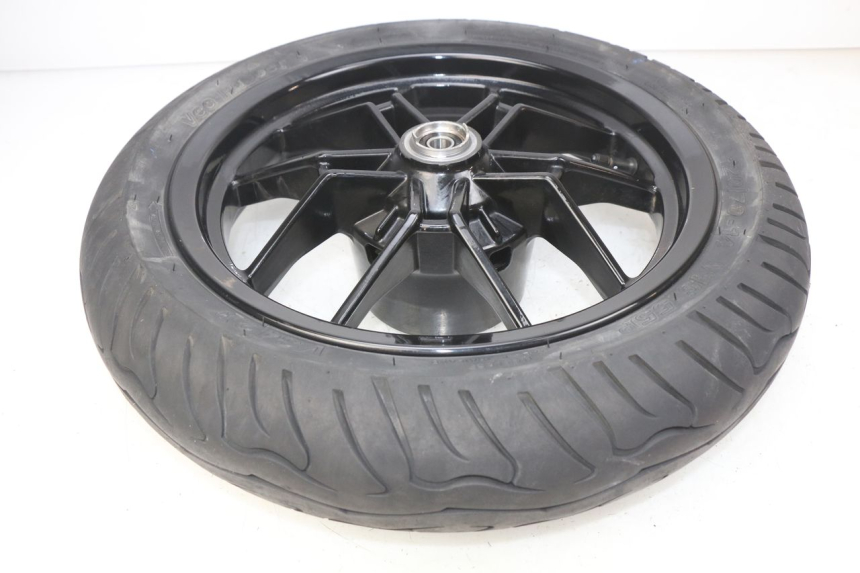 photo de LLANTA DELANTERA APRILIA SR 2T 50 (2018 - 2022) - Primer plano técnico