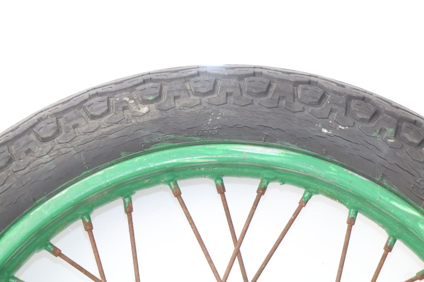 photo de LLANTA DELANTERA YAMAHA SR 125 (1982 - 2003) - Zoom sobre los componentes