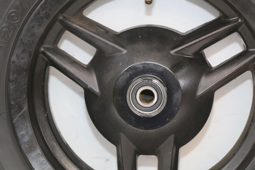 photo de LLANTA DELANTERA  PEUGEOT STREETZONE I 2T 50 (2018 - 2020) - Otra perspectiva