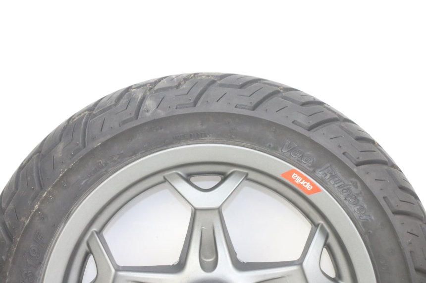 photo de LLANTA DELANTERA APRILIA SXR 50 (2021 - 2023) - Primer plano de alta resolución