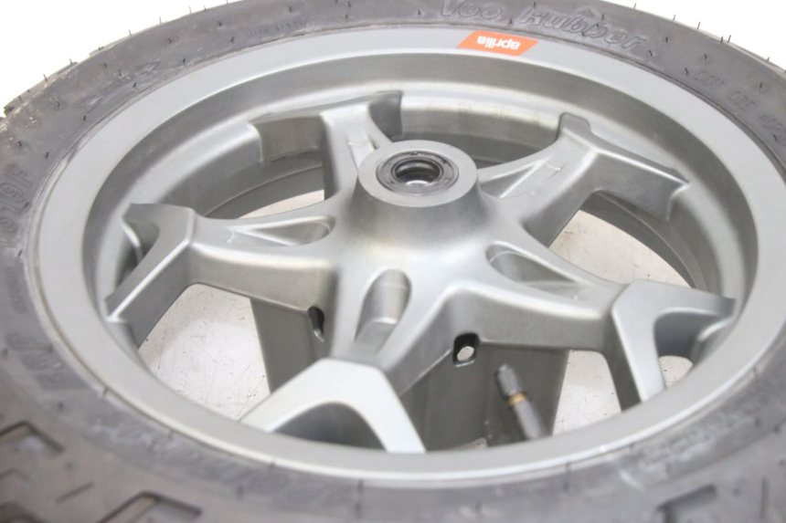 photo de LLANTA DELANTERA APRILIA SXR 50 (2021 - 2023) - Estado de la superficie y material