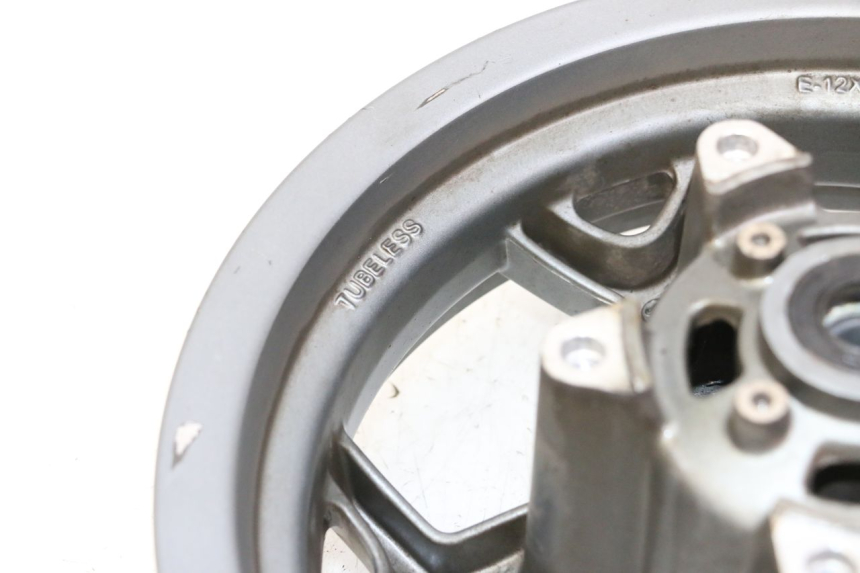 photo de LLANTA DELANTERA APRILIA SXR 50 (2021 - 2023) - Zoom sobre los componentes