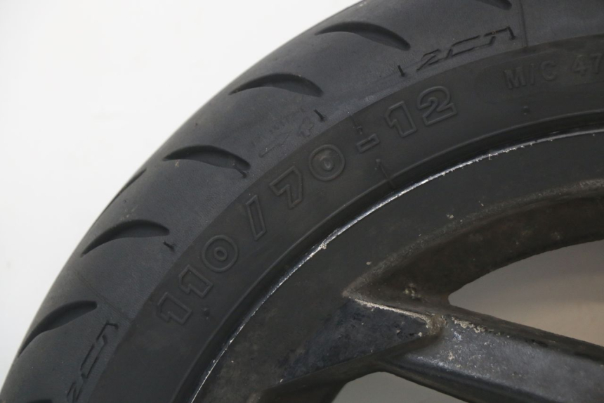 photo de LLANTA DELANTERA SYM ORBIT III 3 4T 50 (2018 - 2021) - Inspección visual detallada