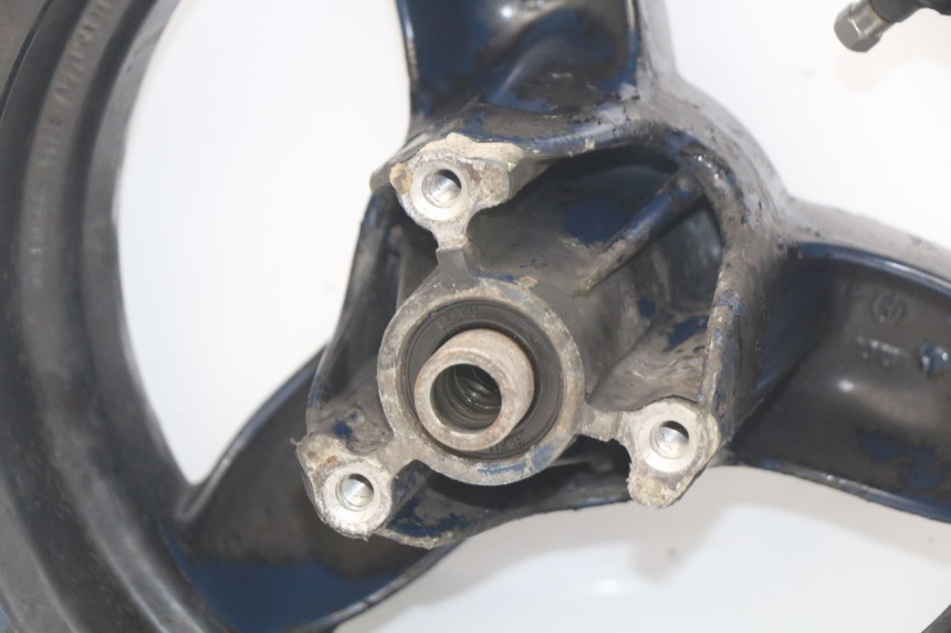 photo de RUEDA DELANTERA PEUGEOT TKR TREKKER FURIOUS 50 (2005 - 2014) - Estado de la superficie y material