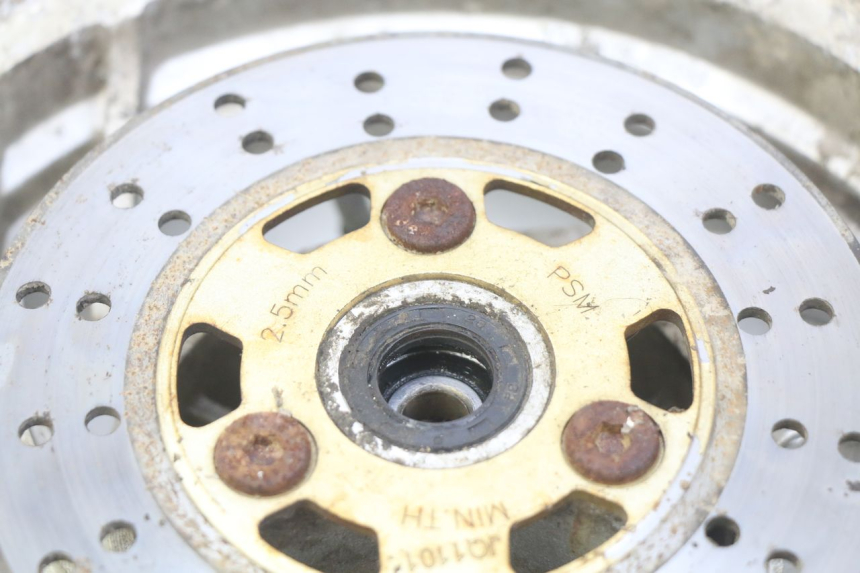 photo de LLANTA DELANTERA PEUGEOT V-CLIC VCLIC 50 (2007 - 2013) - Detalles de los puntos de fijación