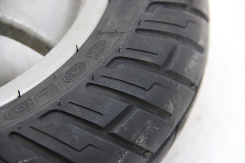 photo de LLANTA DELANTERA PIAGGIO VESPA GRANTURISMO 125 (2003 - 2007) - Detalles de los puntos de fijación