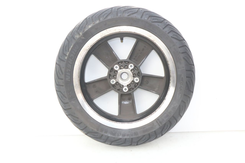 photo de LLANTA DELANTERA PIAGGIO VESPA GTS IGET ABS 125 (2017 - 2023) - Primer plano de alta resolución