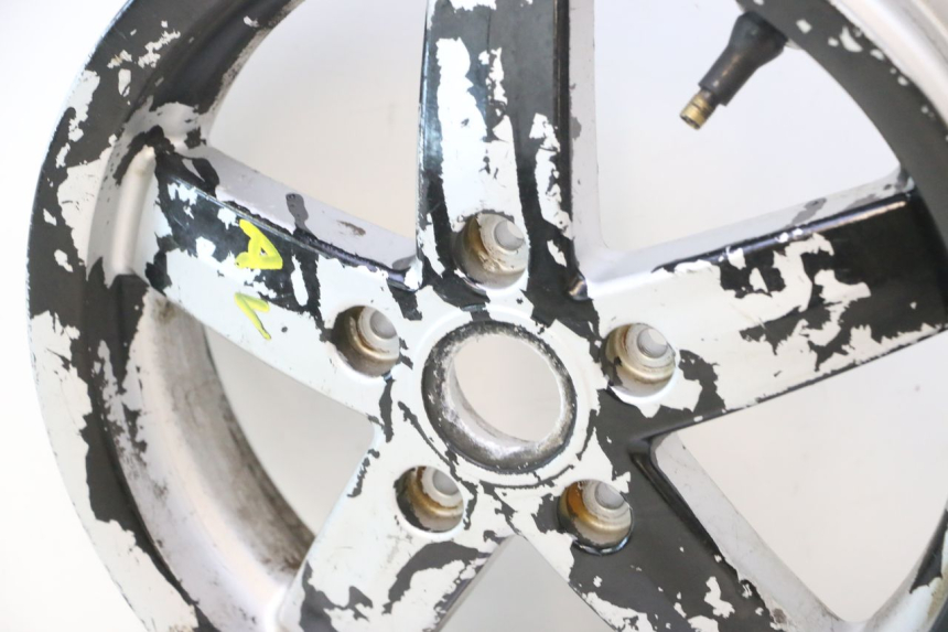 photo de LLANTA DELANTERA PIAGGIO VESPA LX 2T 50 (2005 - 2013) - Primer plano de alta resolución
