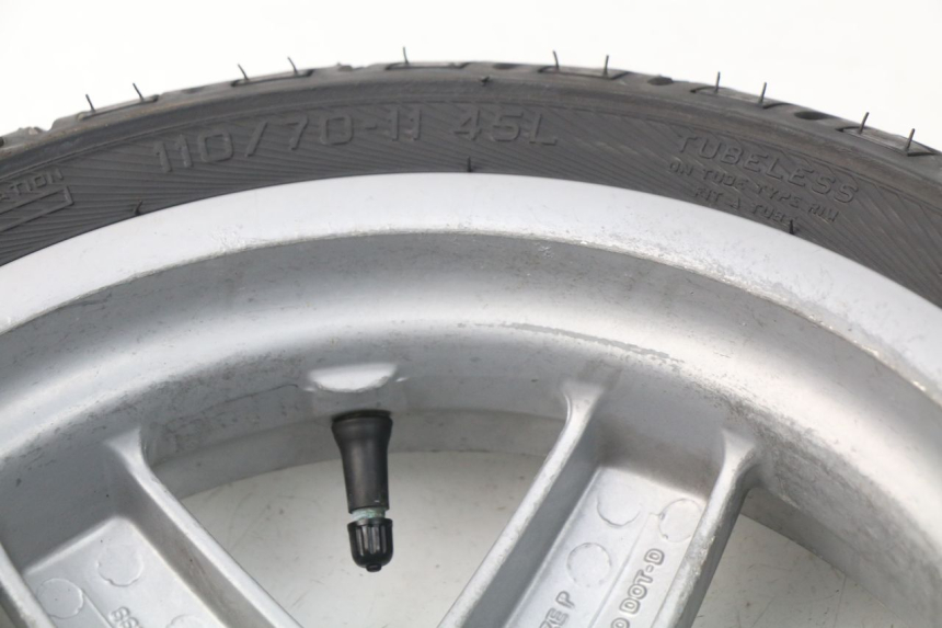 photo de LLANTA DELANTERA  PIAGGIO VESPA LX IE 125 (2010 - 2012) - Características distintivas