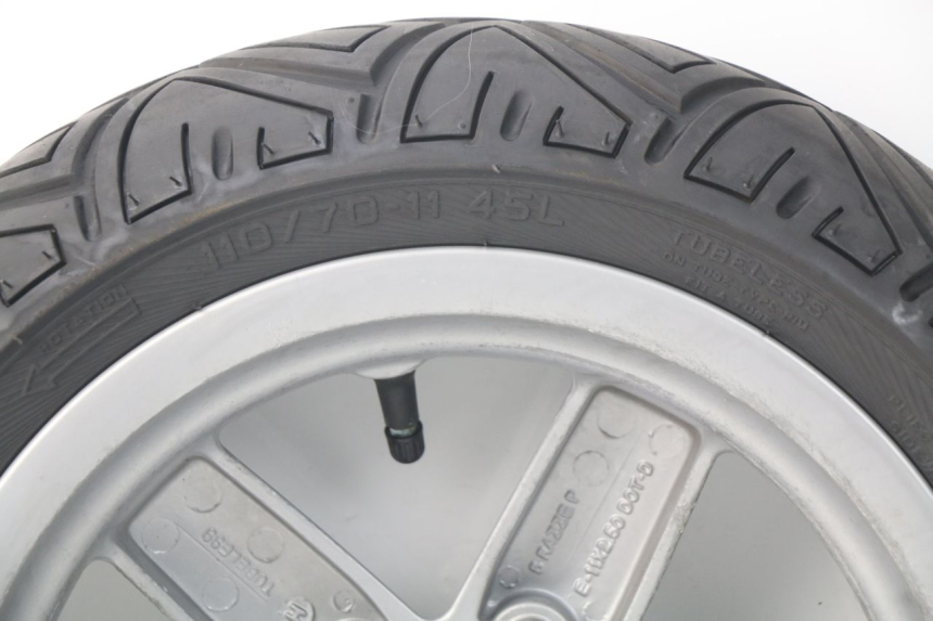 photo de LLANTA DELANTERA  PIAGGIO VESPA LX IE 125 (2010 - 2012) - Estado de la superficie y material