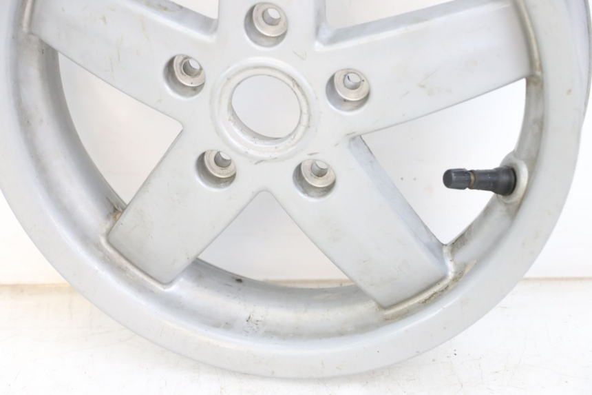 photo de LLANTA DELANTERA PIAGGIO VESPA LX 125 (2005 - 2010) - Primer plano técnico