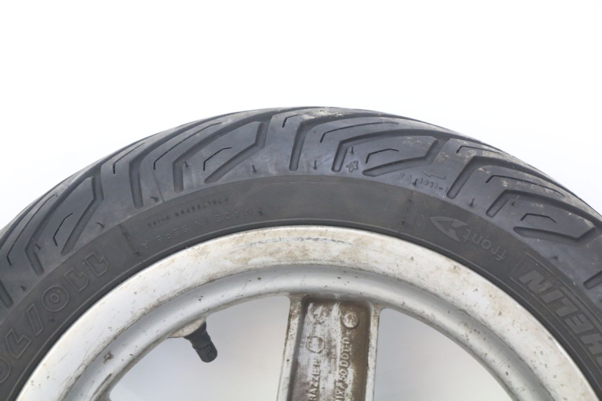 photo de LLANTA DELANTERA PIAGGIO VESPA LXV 125 (2006 - 2009) - Primer plano técnico