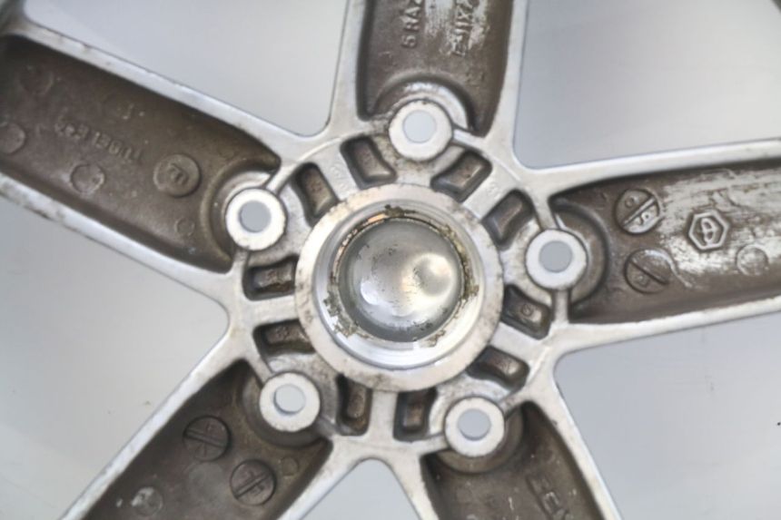 photo de LLANTA DELANTERA PIAGGIO VESPA LXV 125 (2006 - 2009) - Detalles de los puntos de fijación