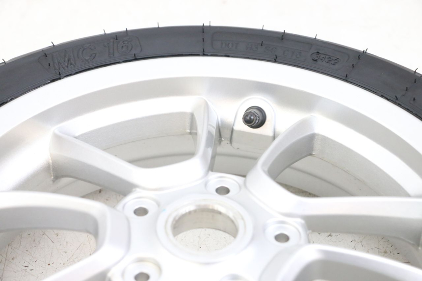 photo de LLANTA DELANTERA  PIAGGIO VESPA PRIMAVERA 4T 50 (2021 - 2024) - Detalles de los puntos de fijación