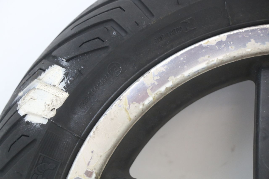 photo de LLANTA DELANTERA PIAGGIO VESPA S 2T 50 (2007 - 2014) - Características distintivas