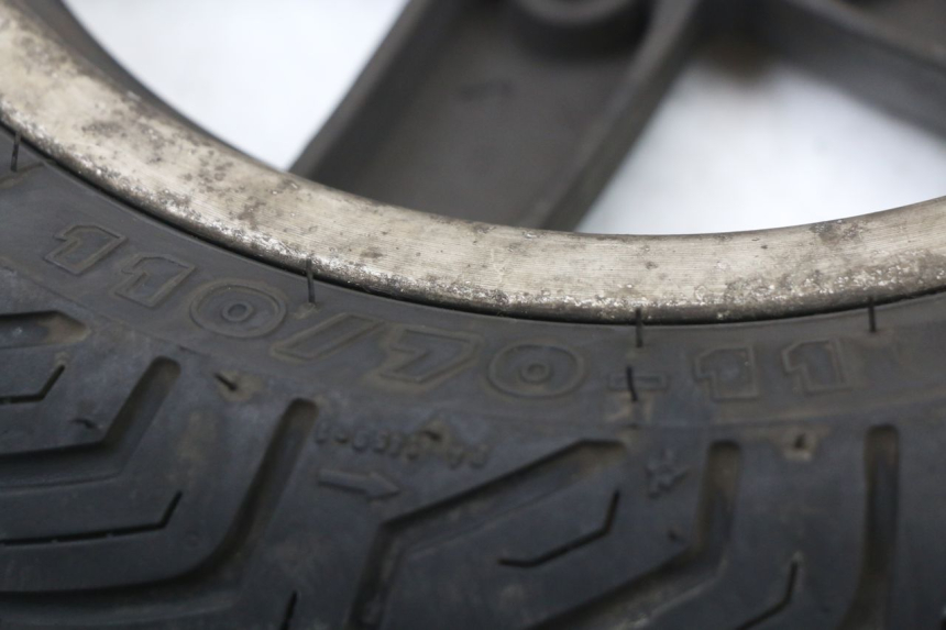 photo de LLANTA DELANTERA PIAGGIO VESPA S 2T 50 (2007 - 2014) - Recambio usado revisado