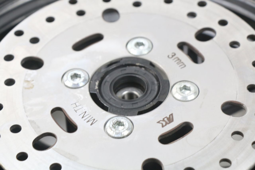 photo de LLANTA DELANTERA  JM MOTORS VIPER 4T 50 (2015 - 2022) - Detalles de los puntos de fijación