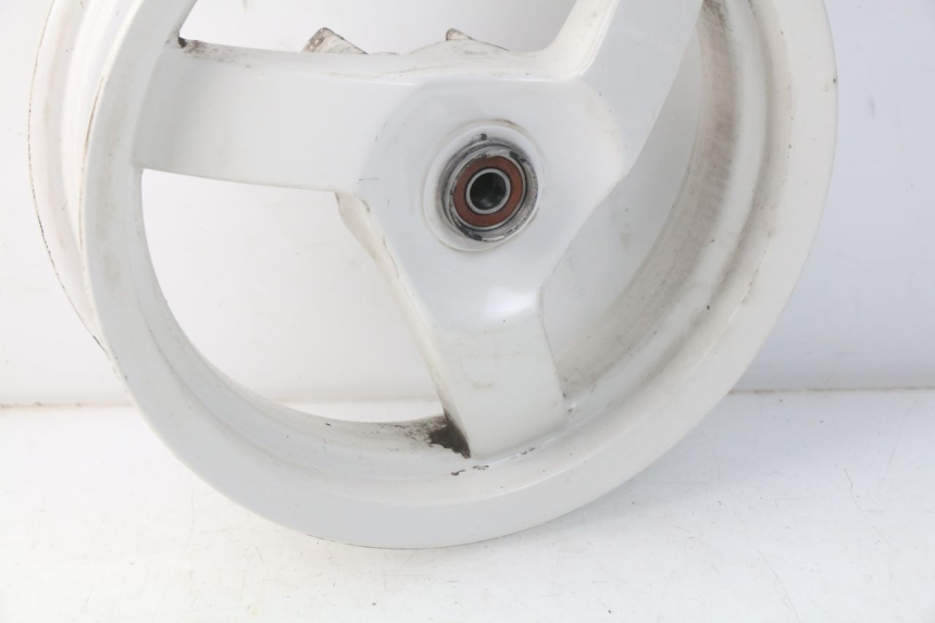 photo de LLANTA DELANTERA PEUGEOT VIVACITY NEW 4T 50 (2008 - 2017) - Primer plano técnico