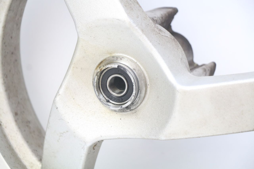 photo de LLANTA DELANTERA PEUGEOT VIVACITY NEW 4T 50 (2008 - 2017) - Estado de la superficie y material