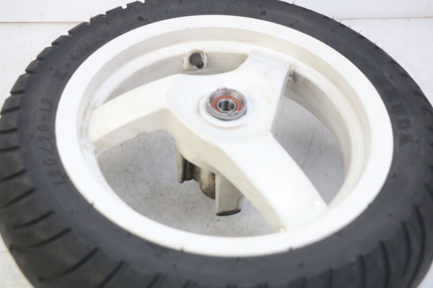 photo de LLANTA DELANTERA PEUGEOT VIVACITY NEW 4T 50 (2008 - 2017) - Primer plano técnico