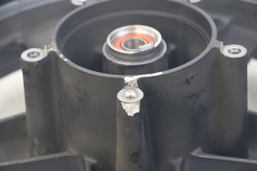 photo de LLANTA DELANTERA YAMAHA X-MAX XMAX 125 (2010 - 2013) - Ángulo de visión alternativo