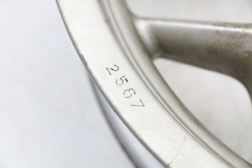 photo de LLANTA DELANTERA PIAGGIO X10 125 (2012 - 2017) - Características distintivas