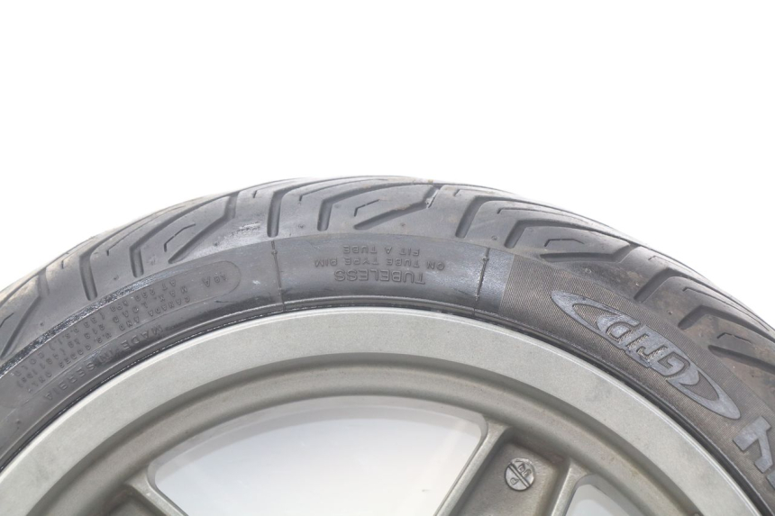 photo de LLANTA DELANTERA PIAGGIO X7 125 (2007 - 2013) - Zoom sobre los componentes