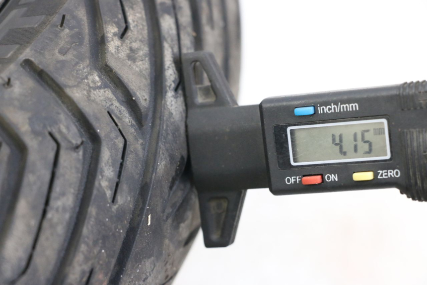 photo de LLANTA DELANTERA  KYMCO XCITING 250 (2006 - 2009) - Detalle de la pieza