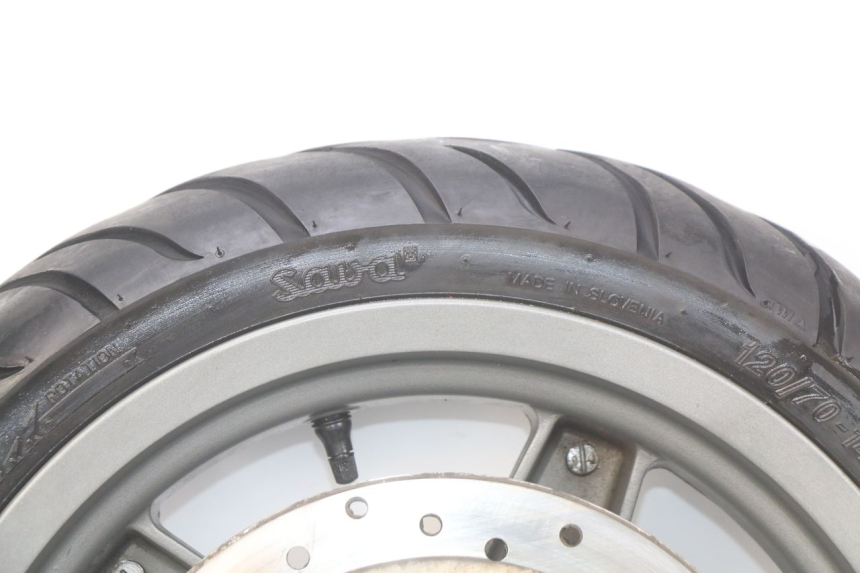 photo de LLANTA DELANTERA PIAGGIO XEVO - X EVO 125 (2007 - 2017) - Primer plano de alta resolución